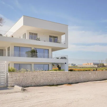 Villa Fronte Mare *